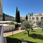 Apartament Agi Rescator *