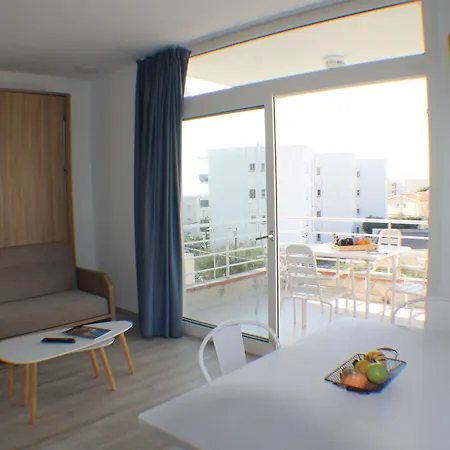 Agi Rescator Apartament Roses