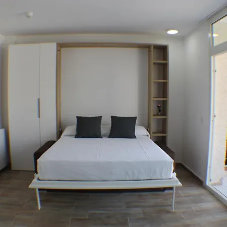 Agi Rescator Apartment